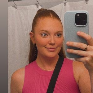 Meet your Posher, Carly